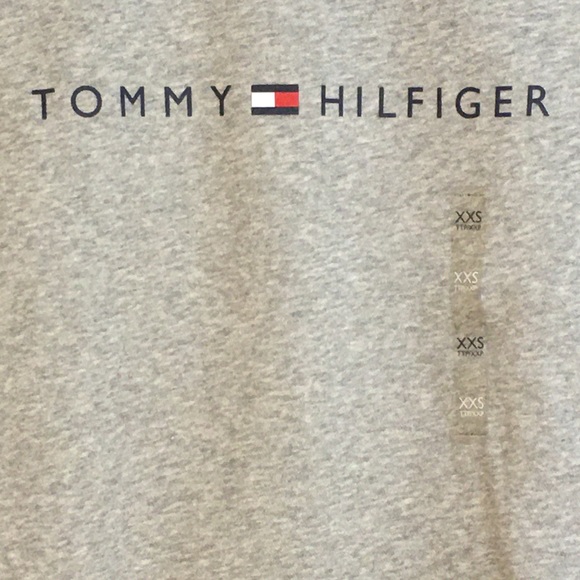 NWOT TOMMY HILFIGER Crew Neck Sweatshirt - Picture 4 of 4